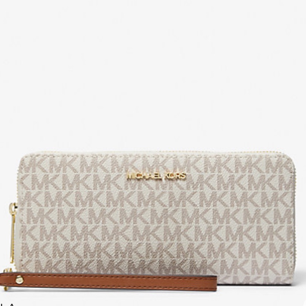 NWT Michael Kors Jet Set Vanilla &  Gold Logo Continental Wallet